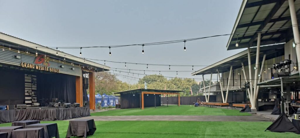 SEWA RUMPUT SINTETIS UNTUK EVENT JABODETABEK