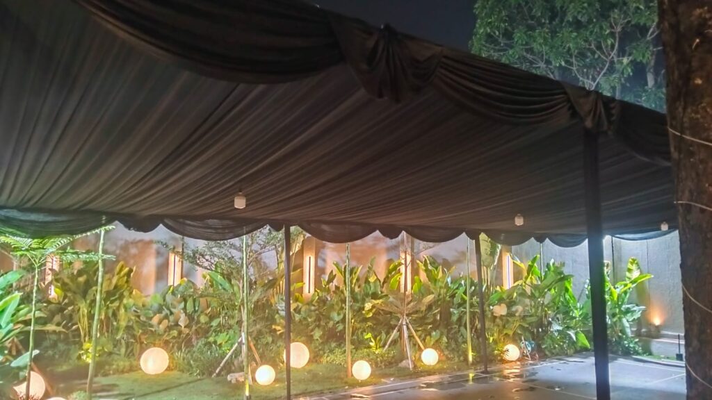 SEWA TENDA SERUT KAIN HITAM HARGA MULAI 1,5 JUTA AREA JABODETABEK