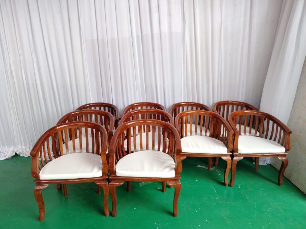 SEWA KURSI BETAWI JAKARTA-PILIHAN ELEGAN UNTUK ACARA YANG BERKESAN