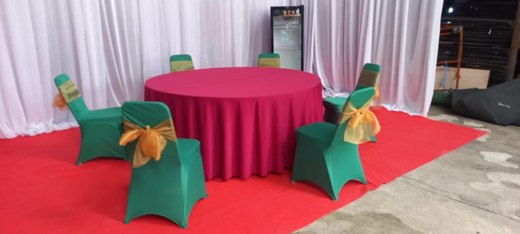 Sewa Kursi Futura Cover Stretch Hijau untuk Berbagai Kebutuhan Event